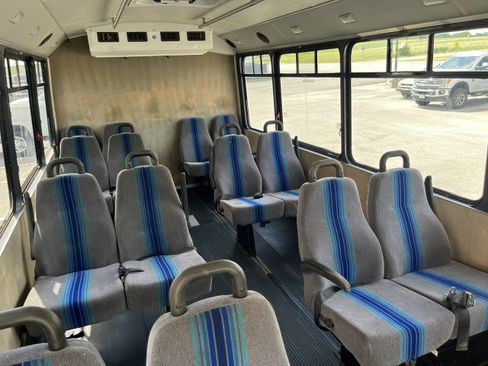 Used 2012 Ford F550 4x4 Regular Cab Super Duty w/ Payload Upgrade Pkg image 23