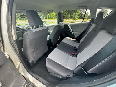 Used 2013 Toyota RAV4 LE AWD/4WD image 28