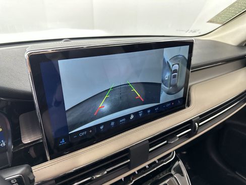 Used 2025 Lincoln Corsair FWD w/ Equipment Group 101A image 17