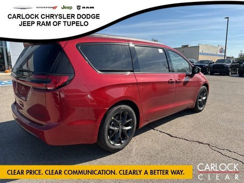 New 2026 Chrysler Pacifica Limited w/ Uconnect Theater Family Group image 3