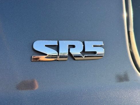 Used 2017 Toyota Tundra SR5 w/ Truck Exterior Package RWD image 8