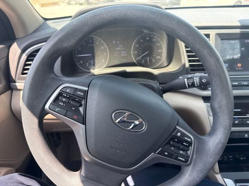 Used 2018 Hyundai Elantra SEL FWD image 22