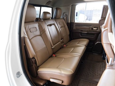 Used 2019 RAM 2500 Limited AWD/4WD image 37