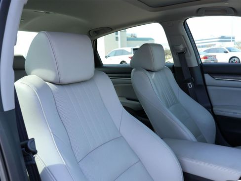 Used 2020 Honda Accord Touring image 14