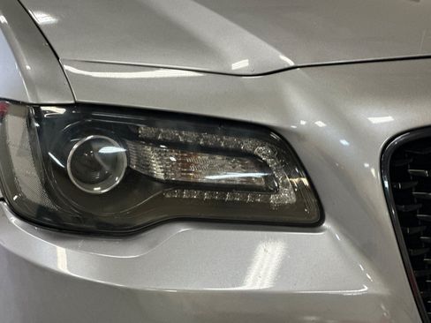 Used 2018 Chrysler 300 S RWD image 44
