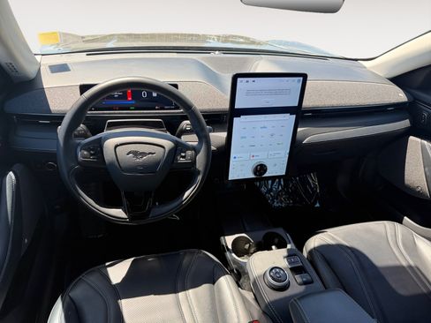Certified 2023 Ford Mustang Mach-E Premium RWD image 15