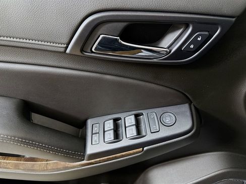 Used 2019 Chevrolet Tahoe LS image 18