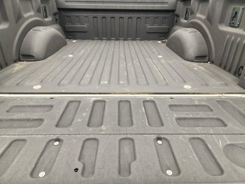 Used 2019 Ford F150 Platinum w/ Equipment Group 701A Luxury image 38