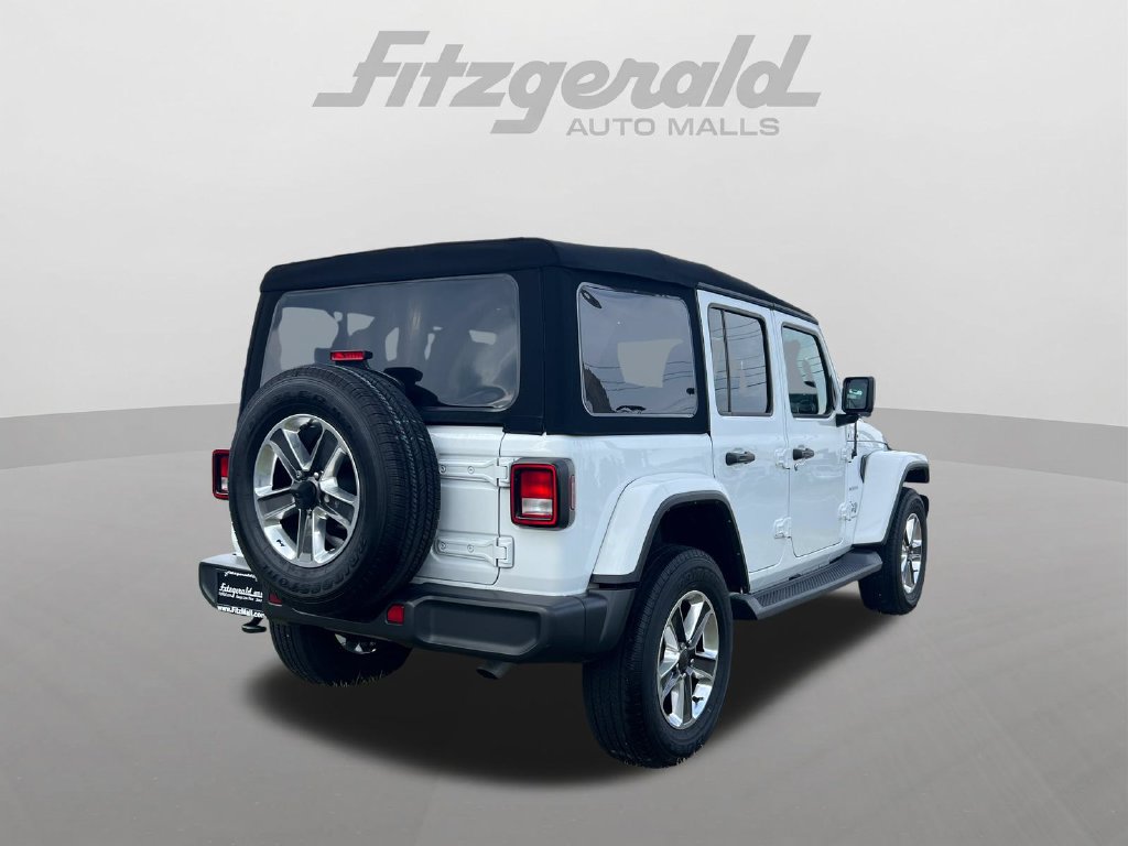 Used 2023 Jeep Wrangler Unlimited Sahara AWD/4WD image 8