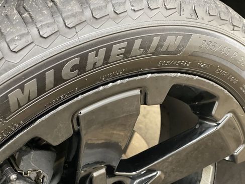 Used 2019 GMC Yukon Denali w/ Open Road Package image 31