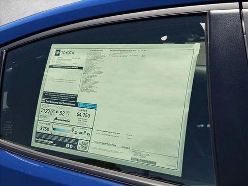New 2026 Toyota Prius Plug-In Hybrid FWD image 18
