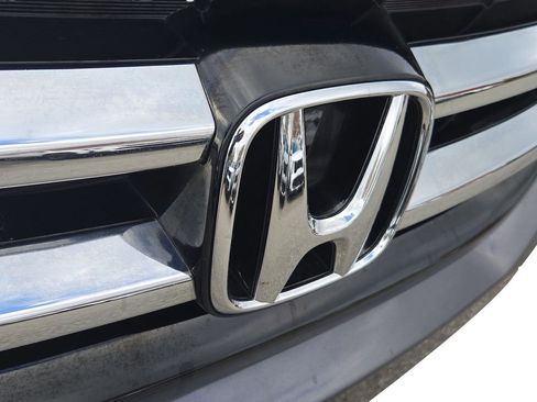 Used 2016 Honda Odyssey SE image 4