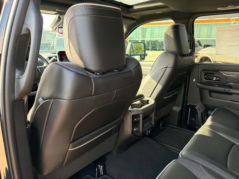 New 2026 RAM 3500 Limited AWD/4WD image 18