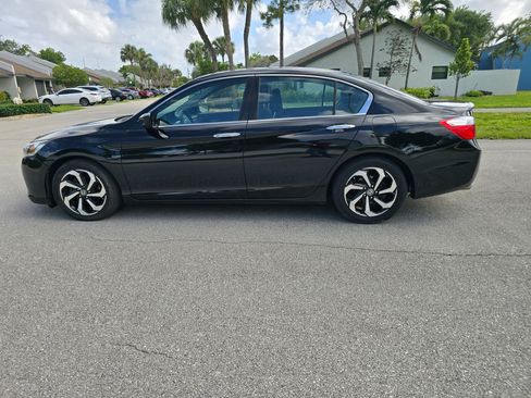 Used 2015 Honda Accord Sport image 8