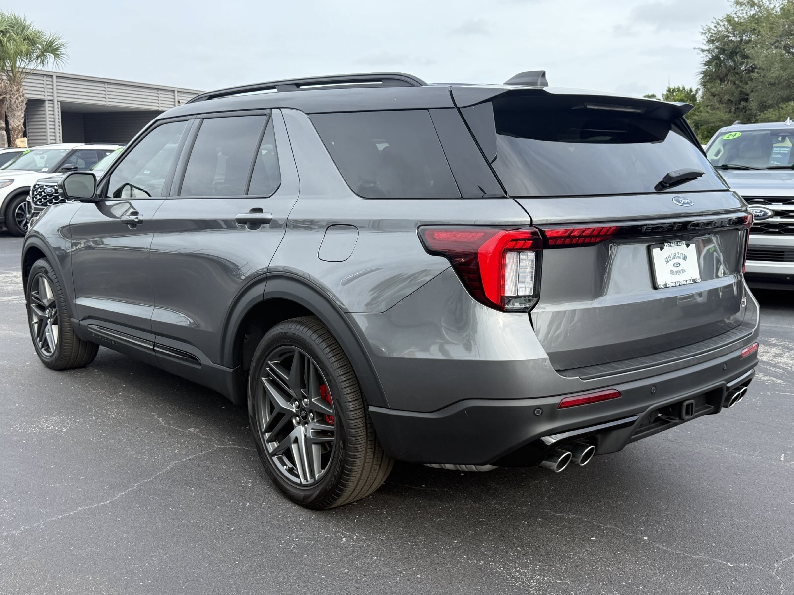 Certified 2025 Ford Explorer ST AWD/4WD image 7