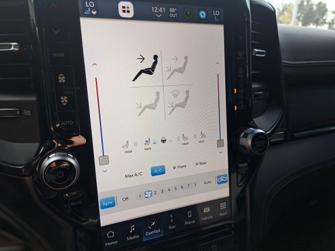 Used 2023 RAM 2500 Limited image 28