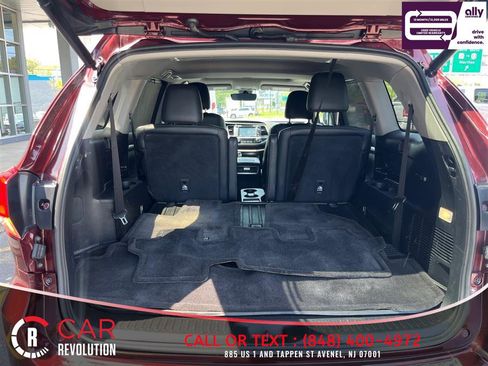 Used 2017 Toyota Highlander Limited w/ Protection Package #3 AWD/4WD image 9