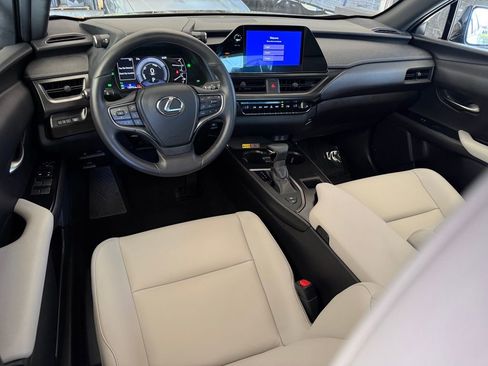 Certified 2024 Lexus UX 250h FWD image 14