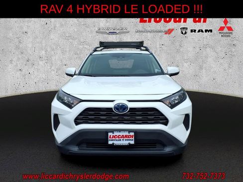 Used 2019 Toyota RAV4 LE w/ Carpet Mat Package AWD/4WD image 2