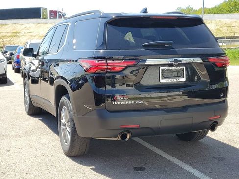 Used 2023 Chevrolet Traverse LT AWD/4WD image 2