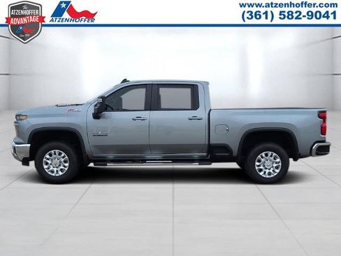 Used 2025 Chevrolet Silverado 2500 LT w/ Texas Edition image 4