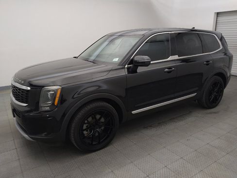 Used 2022 Kia Telluride LX AWD/4WD image 2