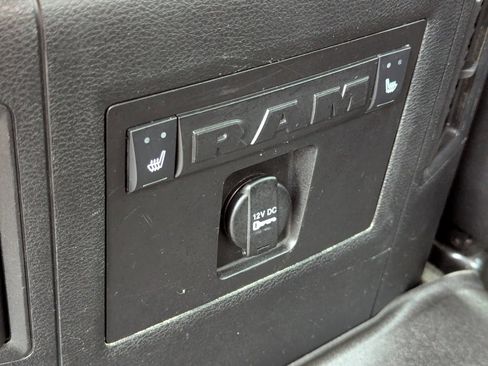 Used 2015 RAM 1500 Laramie w/ Convenience Group image 27