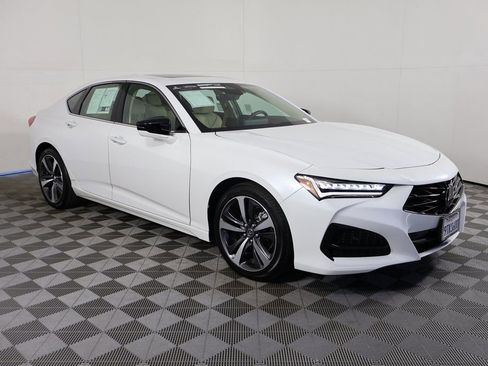 Used 2025 Acura TLX w/ Technology Package image 3