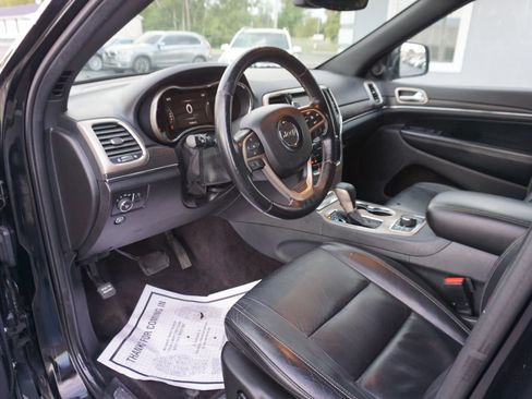 Used 2017 Jeep Grand Cherokee Limited AWD/4WD image 14