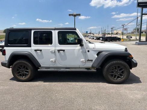 Used 2024 Jeep Wrangler Unlimited Sport AWD/4WD image 13