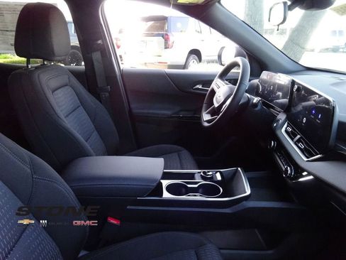 New 2026 Chevrolet Equinox LT w/ Midnight Edition image 16