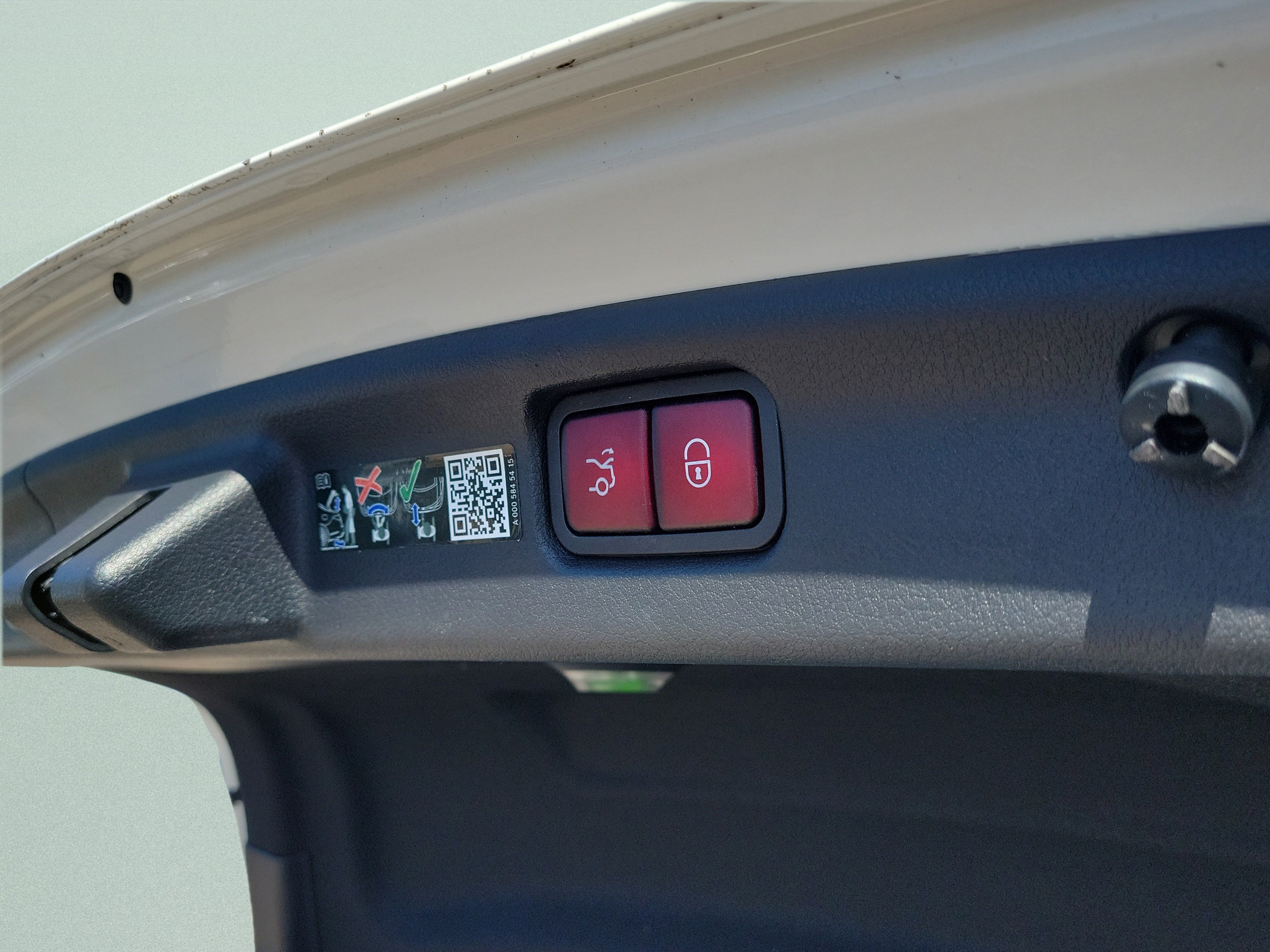 Certified 2024 Mercedes-Benz C 300 Sedan image 6