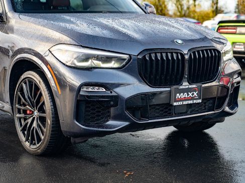 Used 2021 BMW X5 M50i image 6