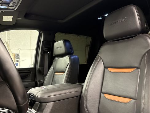 Used 2025 GMC Sierra 2500 AT4 w/ AT4 Premium Plus Package image 8