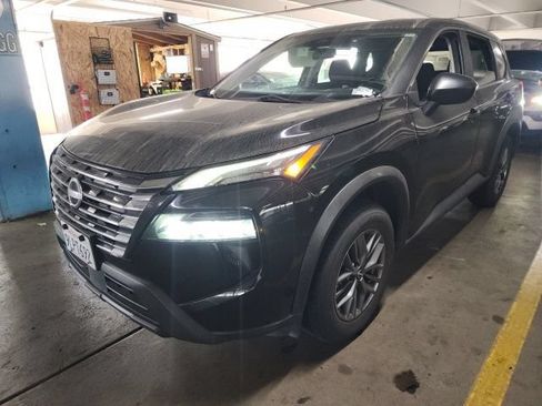 Used 2024 Nissan Rogue S FWD image 4