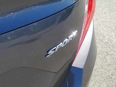 Used 2021 Honda Civic Sport image 8