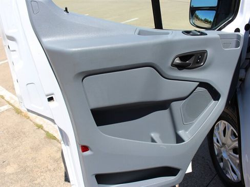 Used 2016 Ford Transit 350 XLT RWD image 26