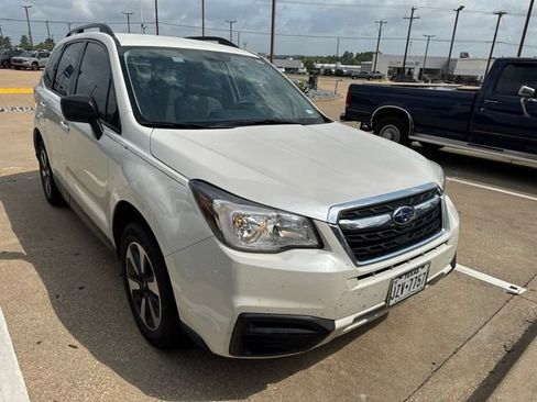 Used 2017 Subaru Forester 2.5i w/ Alloy Wheel Package AWD/4WD image 10