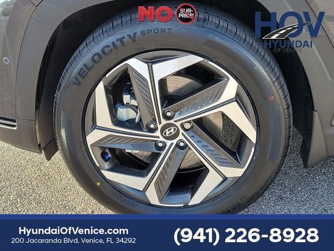 Certified 2024 Hyundai Tucson Limited FWD image 11