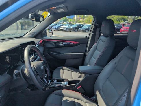 Used 2024 Chevrolet TrailBlazer RS w/ Convenience Package AWD/4WD image 19
