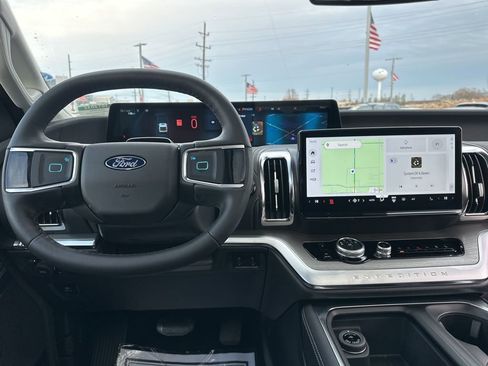 New 2026 Ford Expedition Max Platinum w/ Driver's Package image 5