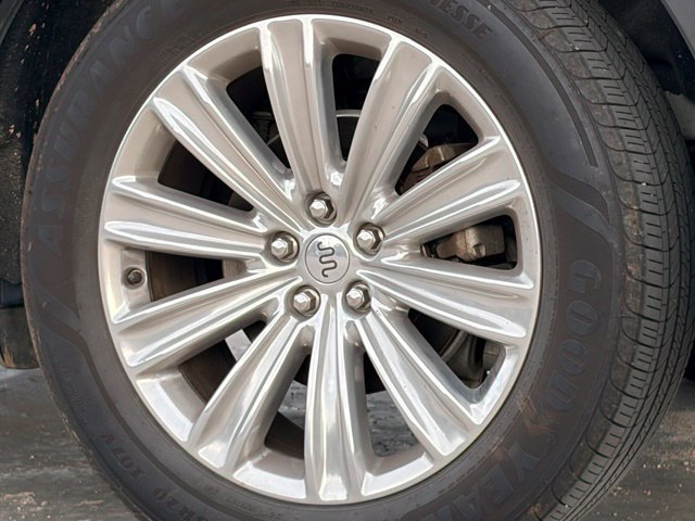 Used 2021 Ford Explorer King Ranch w/ Premium Technology Package AWD/4WD image 10