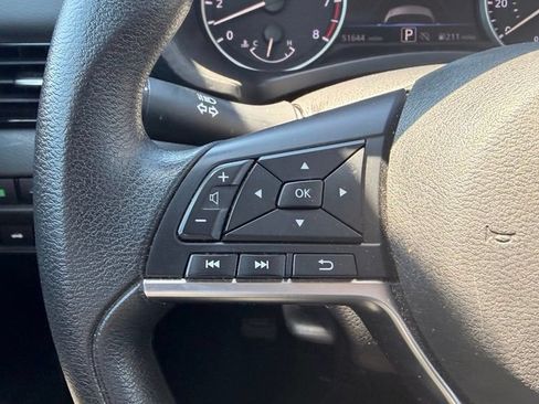 Used 2024 Nissan Sentra SV FWD image 8