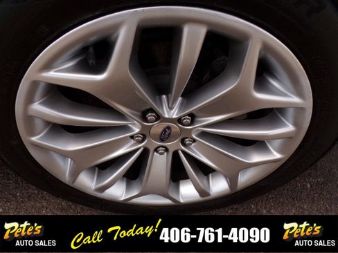 Used 2019 Ford Taurus Limited image 10