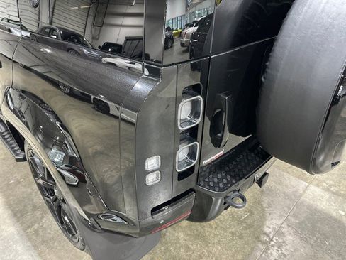 Used 2020 Land Rover Defender 110 X AWD/4WD image 39