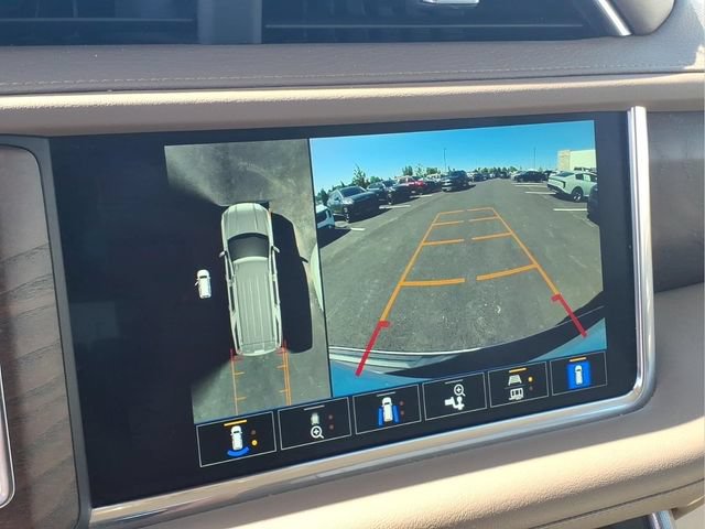 Used 2023 GMC Yukon Denali AWD/4WD image 6
