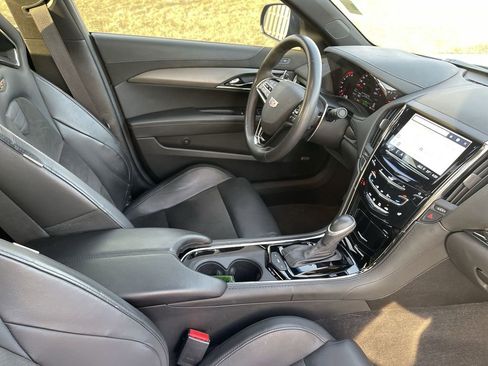 Used 2018 Cadillac ATS V w/ Carbon Fiber Package image 31