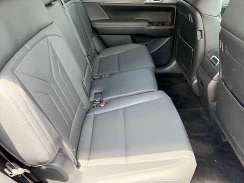 Used 2025 Hyundai Santa Fe SEL FWD image 14