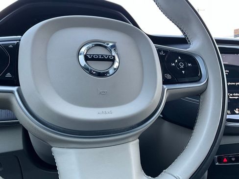 Used 2020 Volvo XC90 T5 Momentum w/ Protection Package Premier image 20