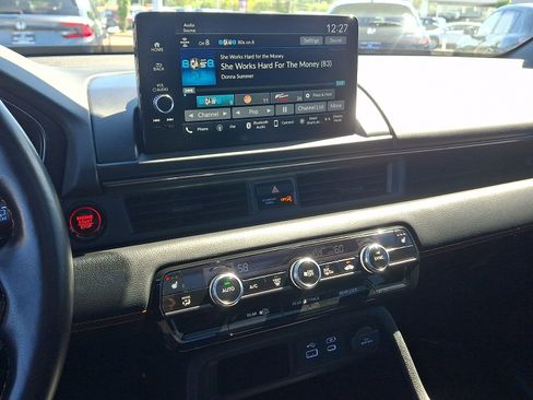 Used 2023 Honda Pilot TrailSport image 19